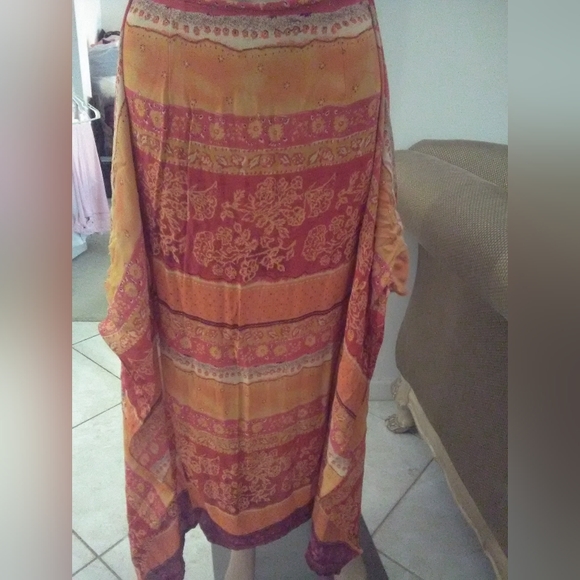 BNWOT 100% ADRIENNE VITTADINI ORANGE/ RED WRAP SKIRT SZ. 4 MAXI SEXY - Picture 4 of 5